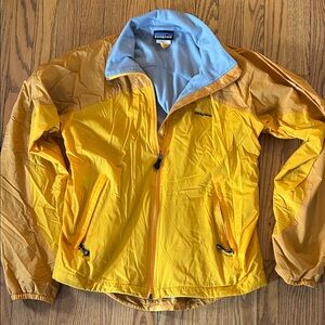 Patagonia Bright Yellow/Mustard Wind/Rain Jacket
